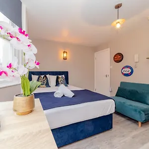 https://super-central-studio-i-next-to-brighton-seafront-i-king.brighton-hotels-england.com